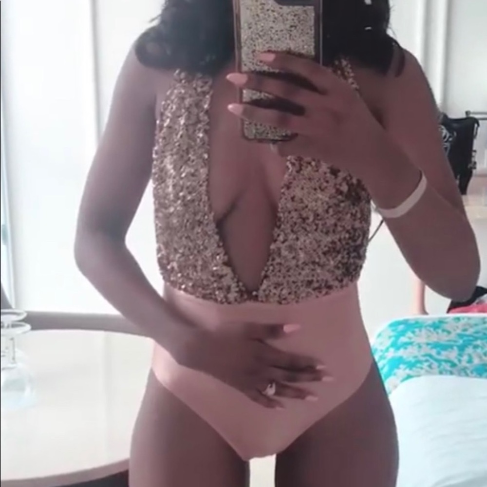 One piece bathing suit